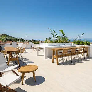 Ξενοδοχείο Palm Residences, Πευκοχώρι