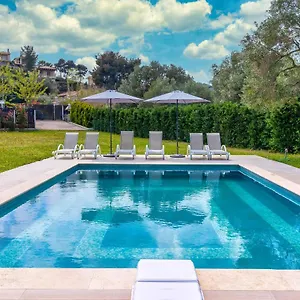 Friday Mood By Diomedes Group Villa